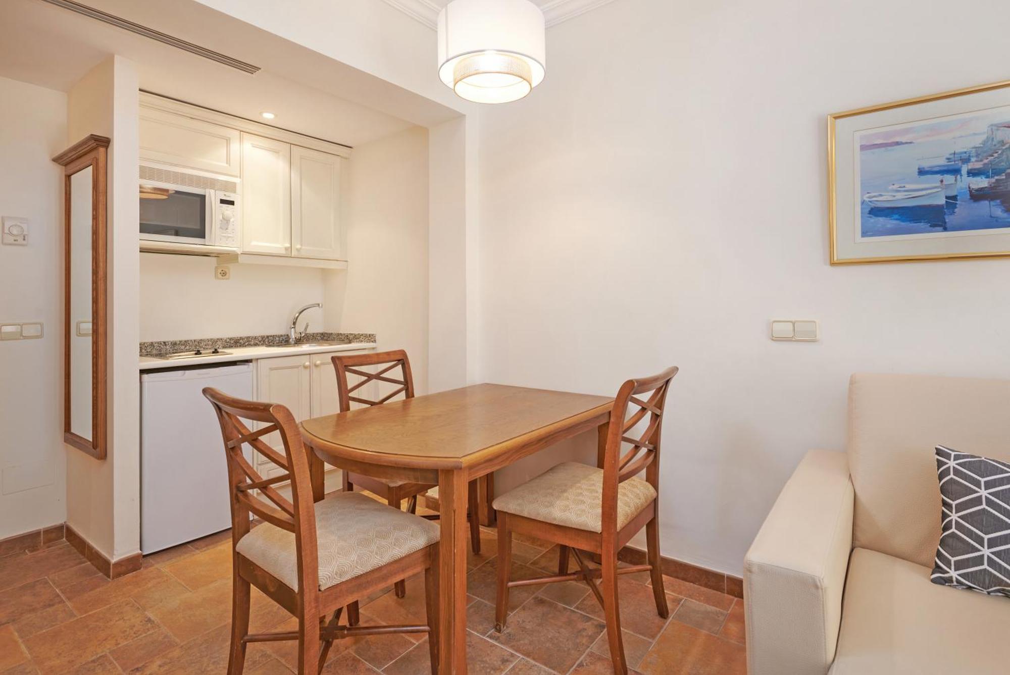 Aparthotel Grupotel Nilo & 4*